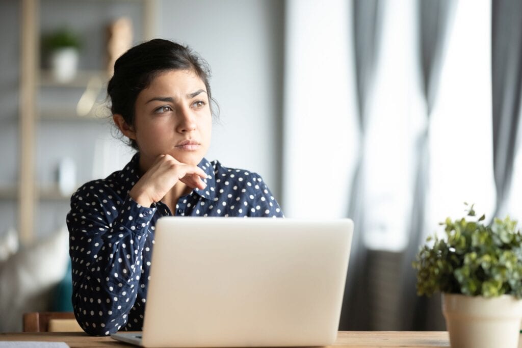 Woman wondering what happens to student loans if you die